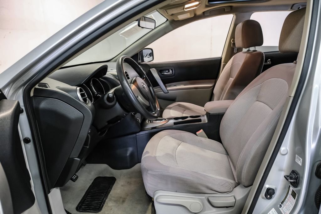 Used 2009 Nissan Rogue SL w/ Moonroof Pkg image 4