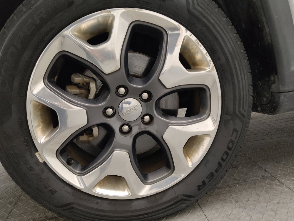 Used 2018 Jeep Compass Limited w/ Navigation Group image 31