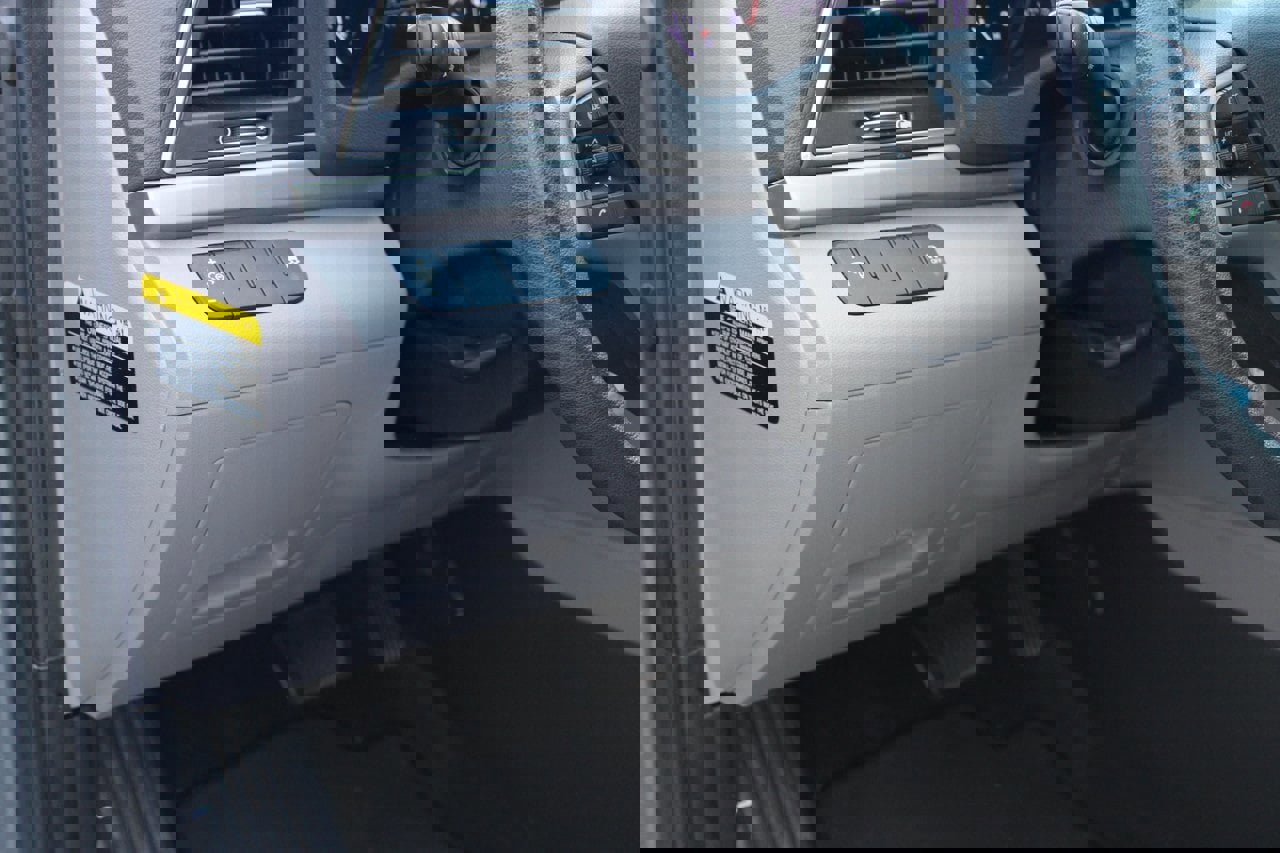 Used 2017 Hyundai Elantra SE image 21