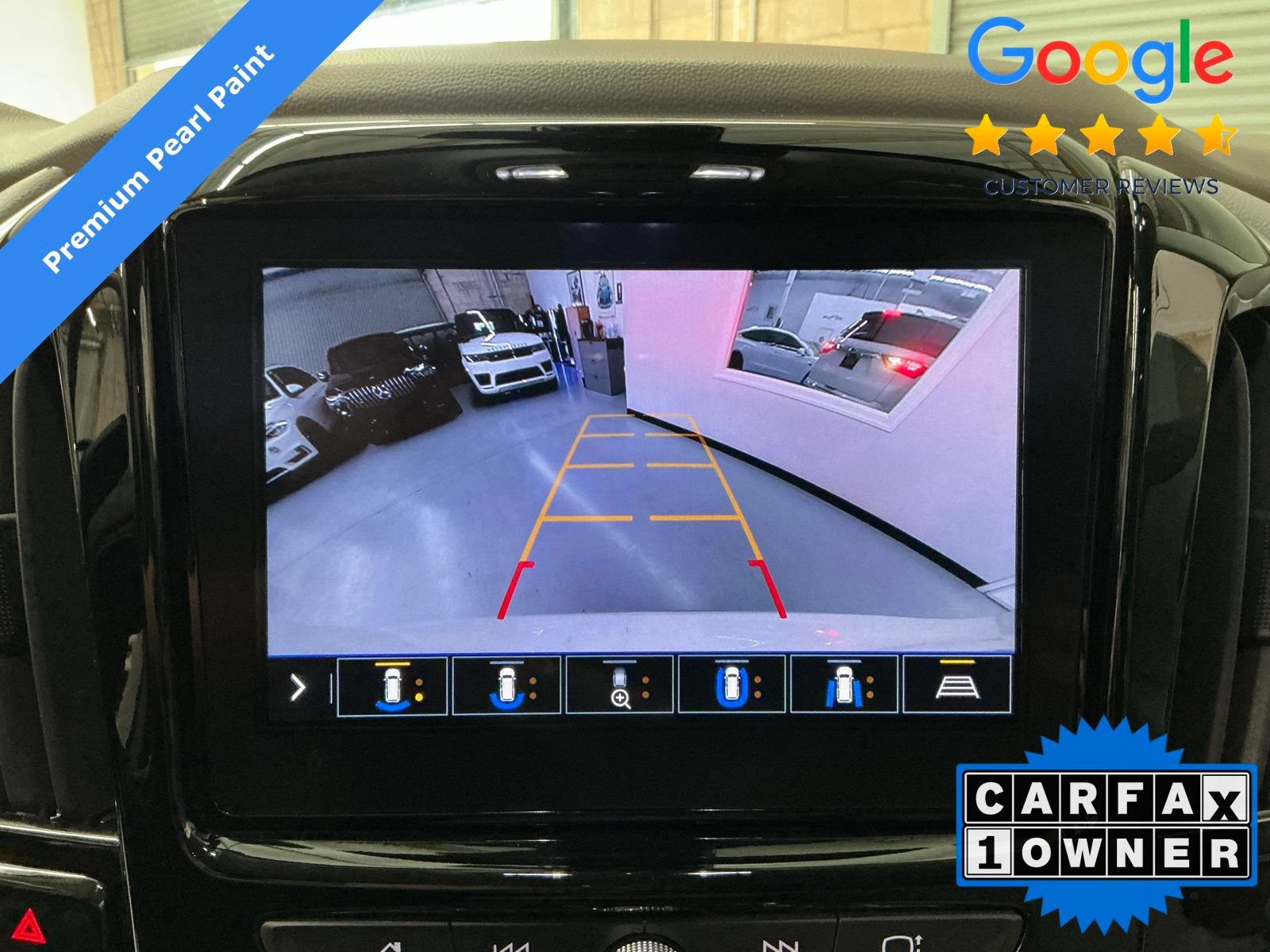 Used 2021 Chevrolet Traverse Premier FWD image 24