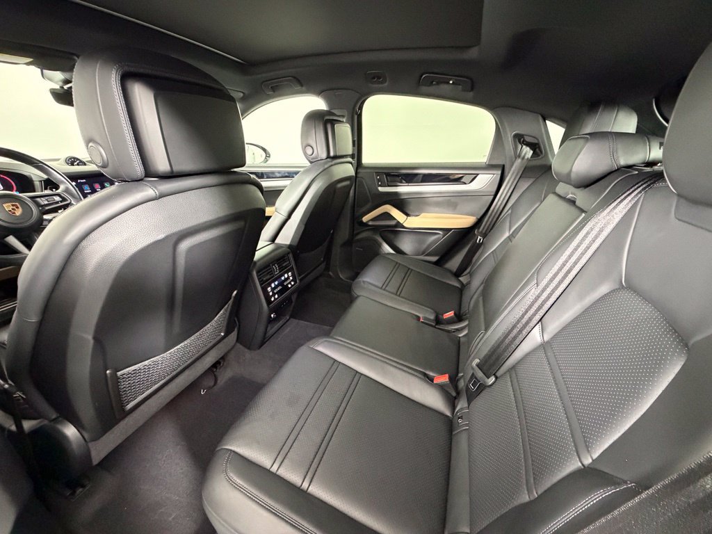 Certified 2024 Porsche Cayenne S AWD/4WD image 41