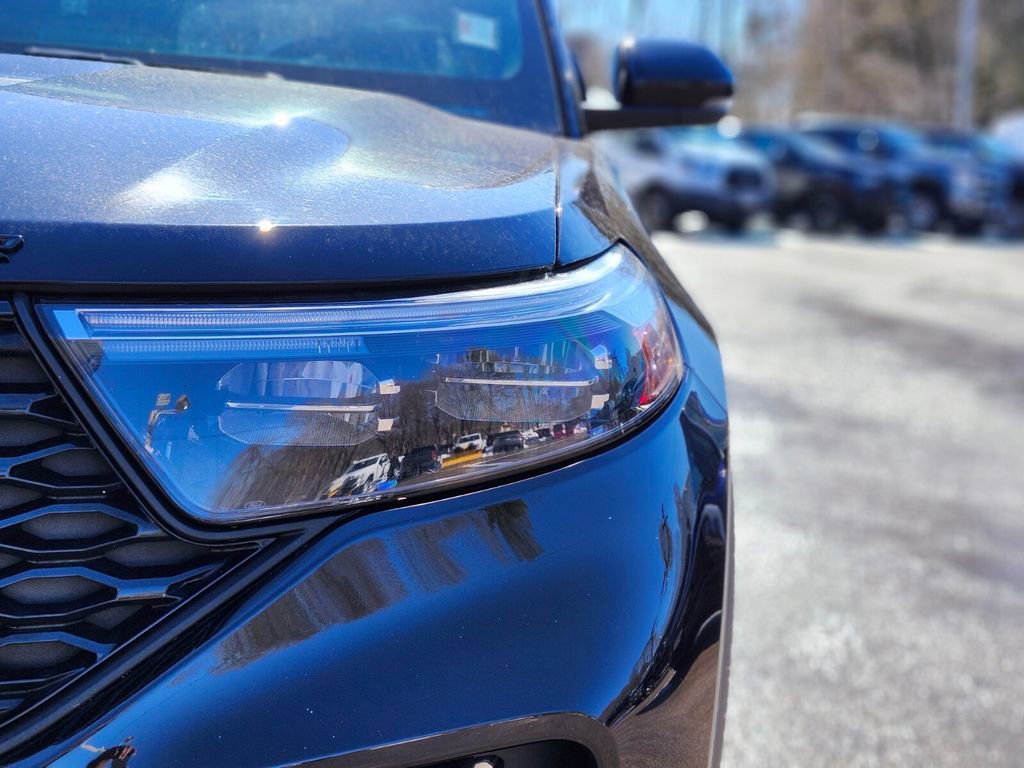 Used 2020 Ford Explorer ST w/ Premium Technology Package image 10