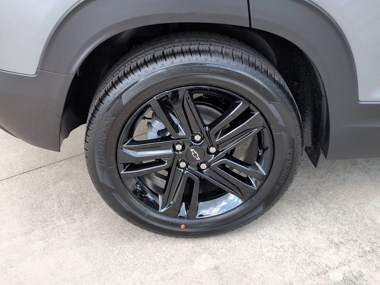 New 2026 Chevrolet TrailBlazer LT w/ Midnight Edition FWD image 28