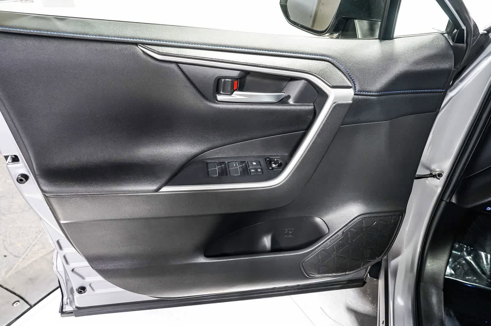Certified 2020 Toyota RAV4 XSE AWD/4WD image 23