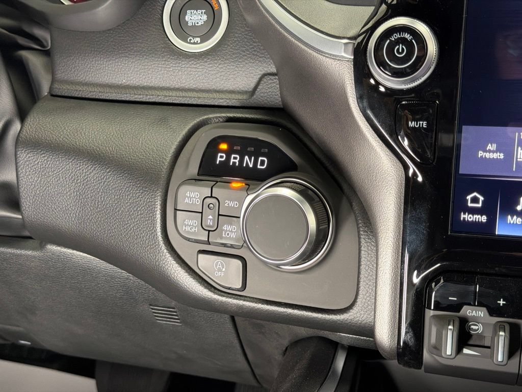 New 2026 RAM 1500 Big Horn AWD/4WD image 14