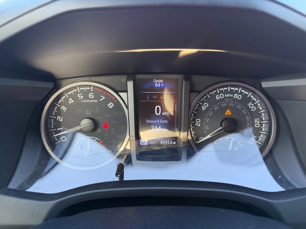 Used 2022 Toyota Tacoma TRD Sport w/ Technology Package image 37