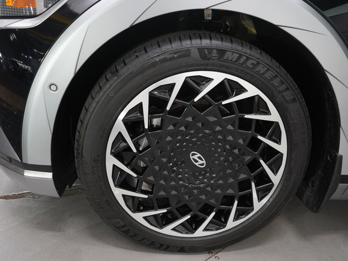 Certified 2024 Hyundai Ioniq 5 Limited image 33