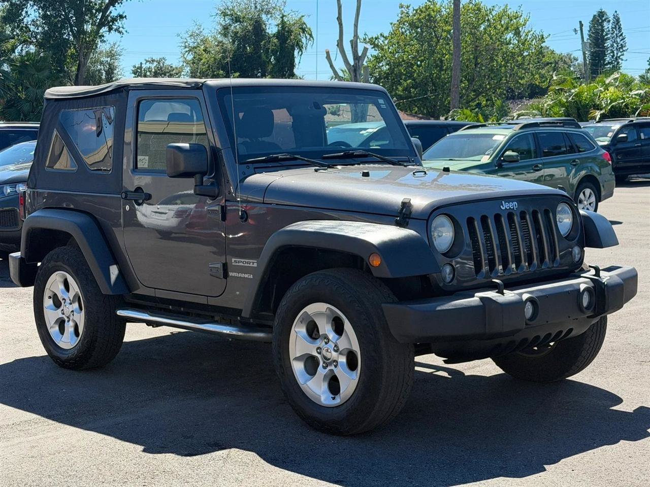 Used 2014 Jeep Wrangler Sport w/ Connectivity Group AWD/4WD image 10