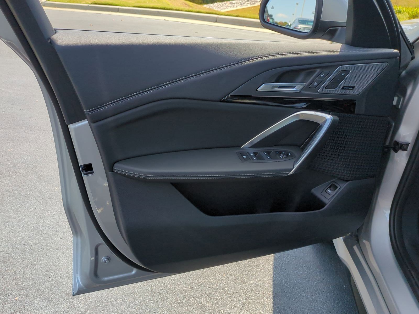 Used 2026 BMW X1 xDrive28i w/ Technology Package image 14