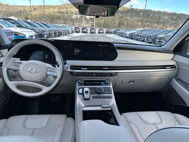 Used 2023 Hyundai Palisade Calligraphy image 12