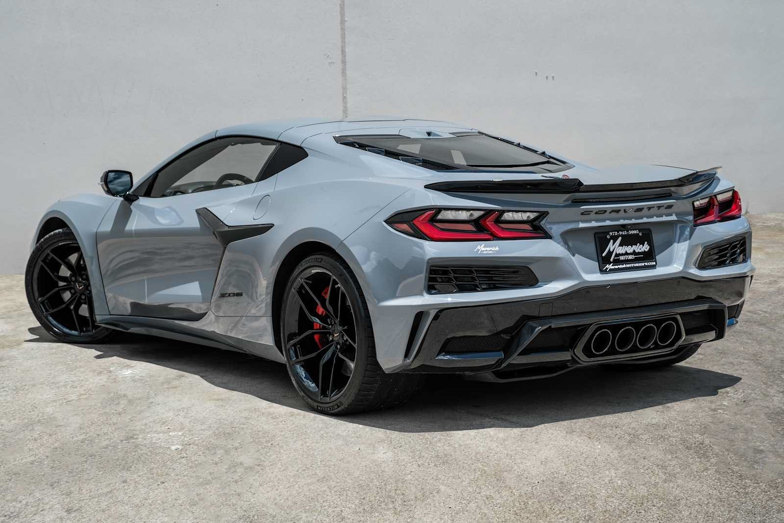 Used 2025 Chevrolet Corvette Z06 RWD image 10