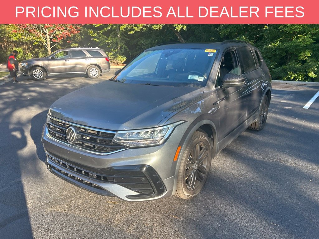 Used 2022 Volkswagen Tiguan SE R-Line AWD/4WD image 4