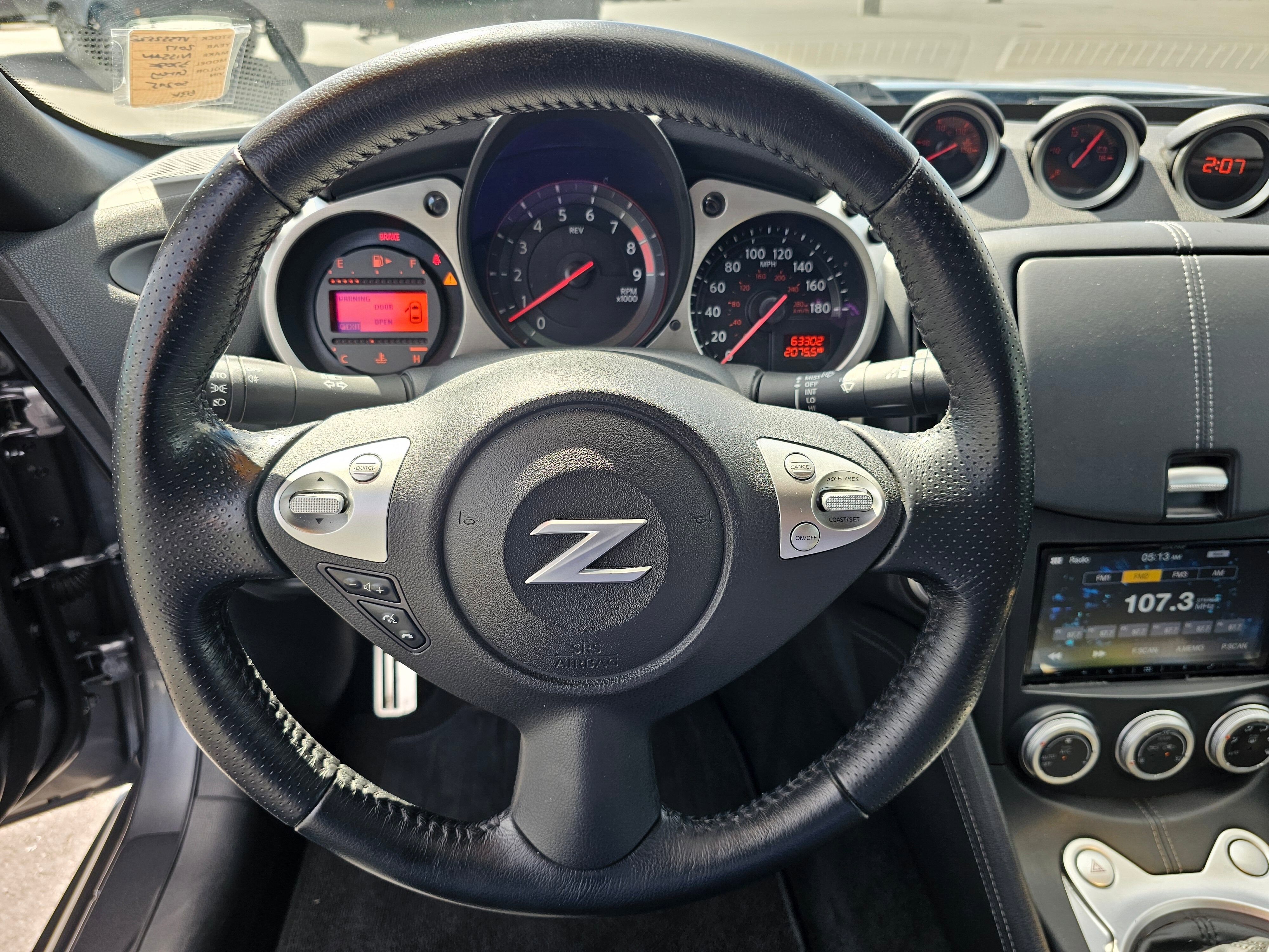 Used 2017 Nissan 370Z Coupe RWD image 19