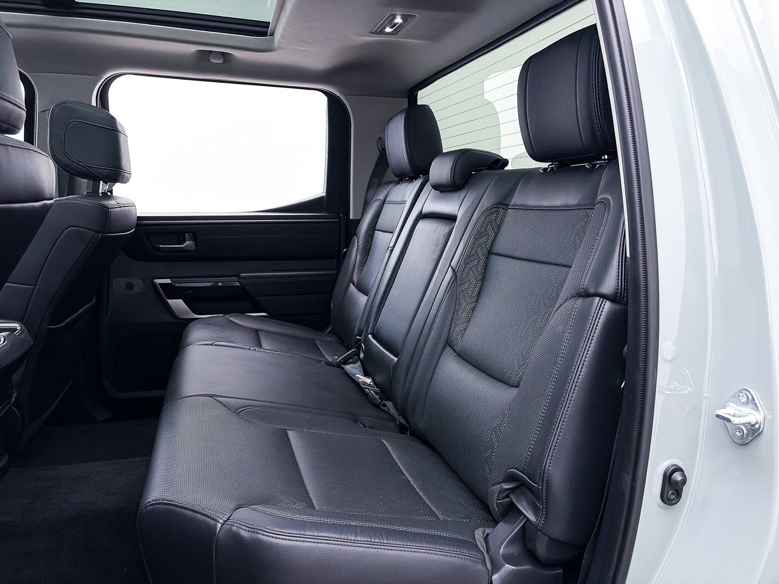 Used 2024 Toyota Tundra Limited image 39