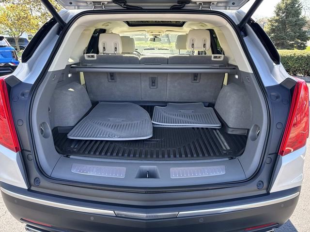 Used 2019 Cadillac XT5 Luxury w/ Advanced Security Package image 5