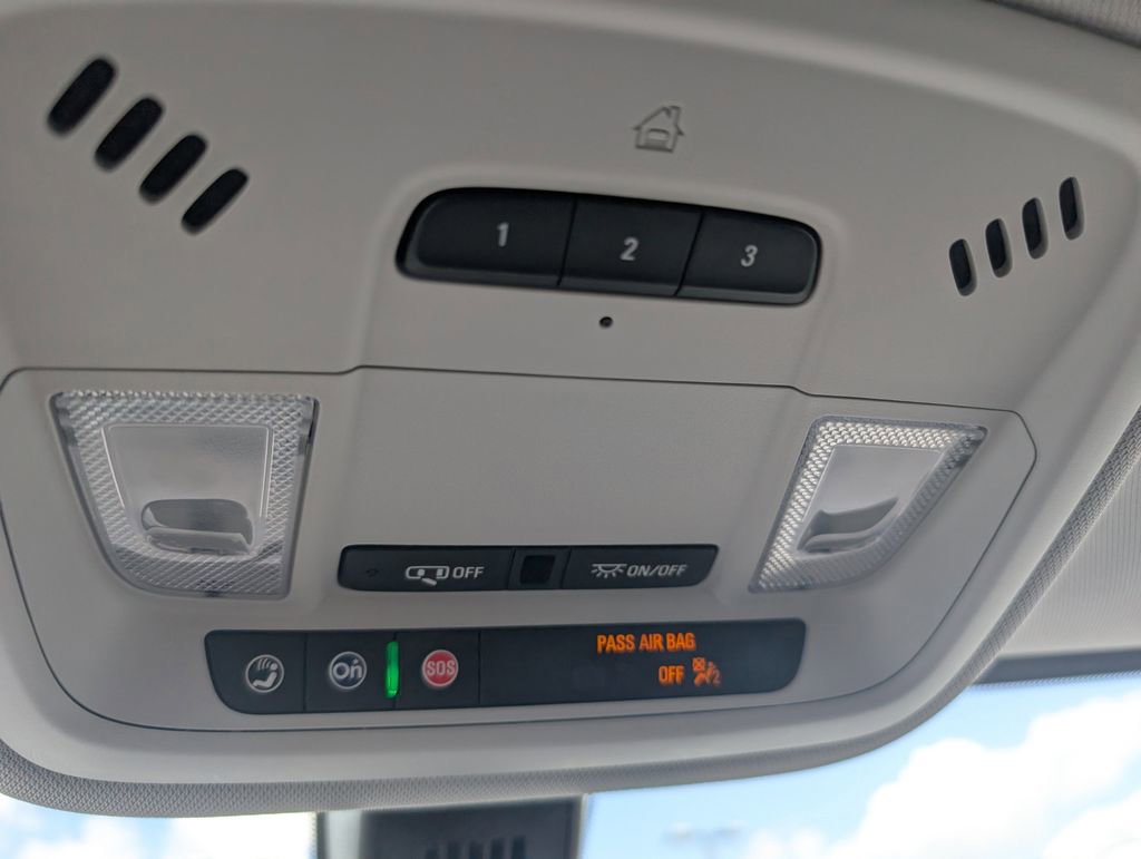 Used 2021 Chevrolet Traverse LT w/ LPO, Floor Liner Package image 12