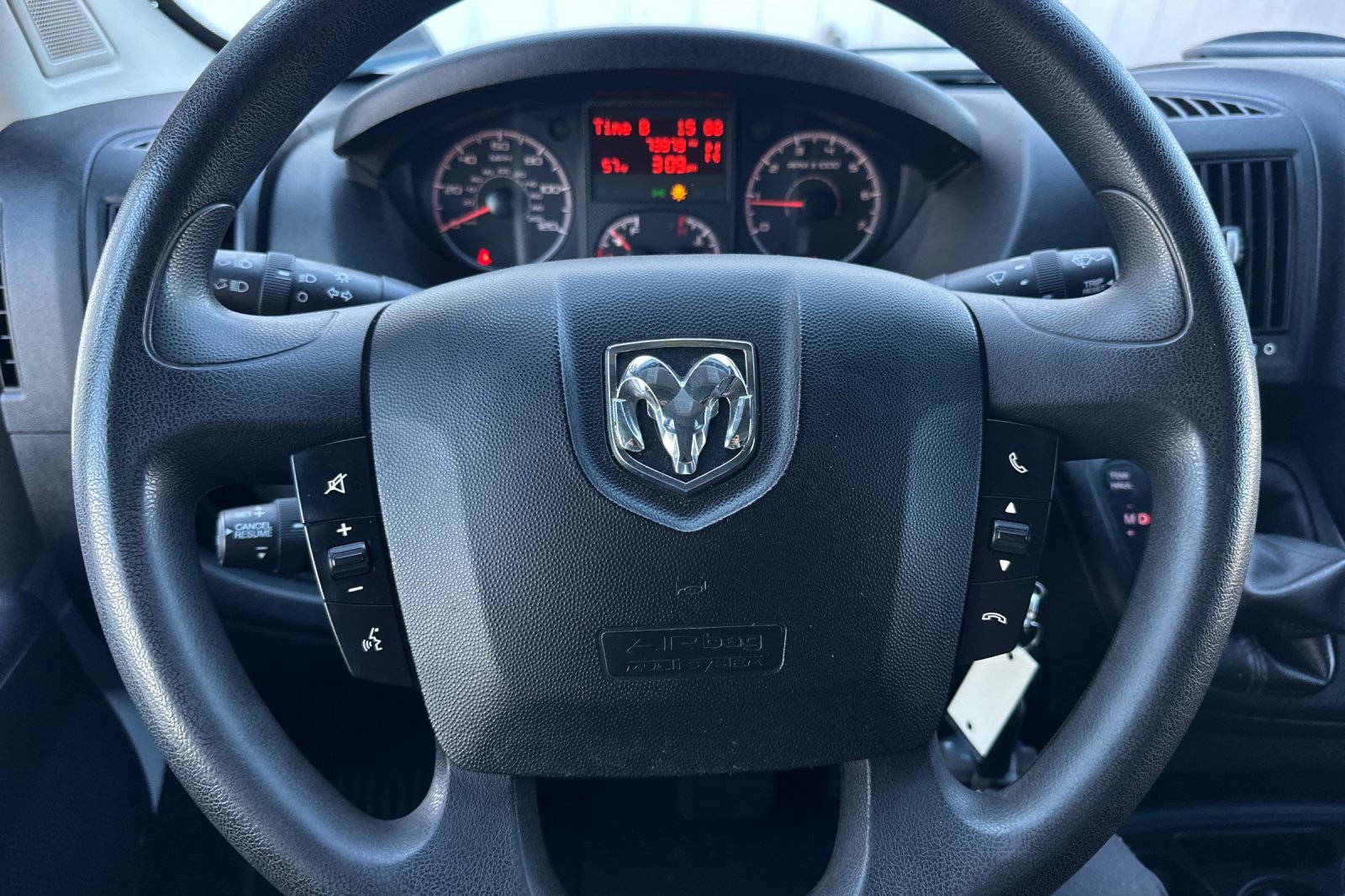 Used 2015 RAM ProMaster 2500 w/ Interior Convenience Group image 22