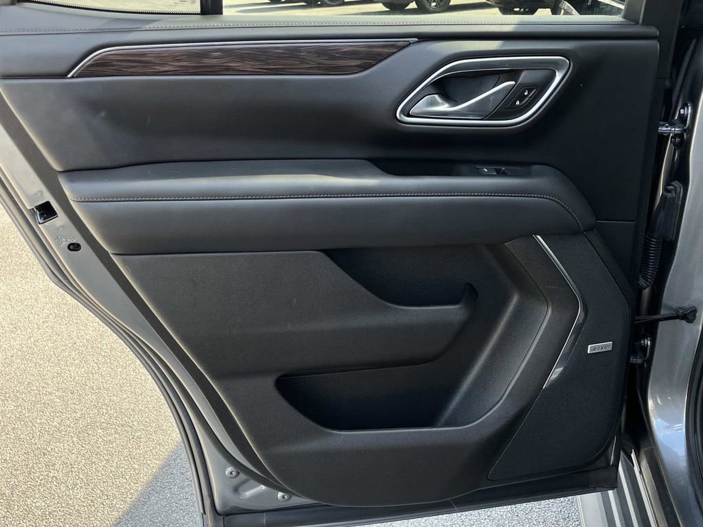 Used 2021 Chevrolet Tahoe LT w/ Rear Media and Nav Package image 17