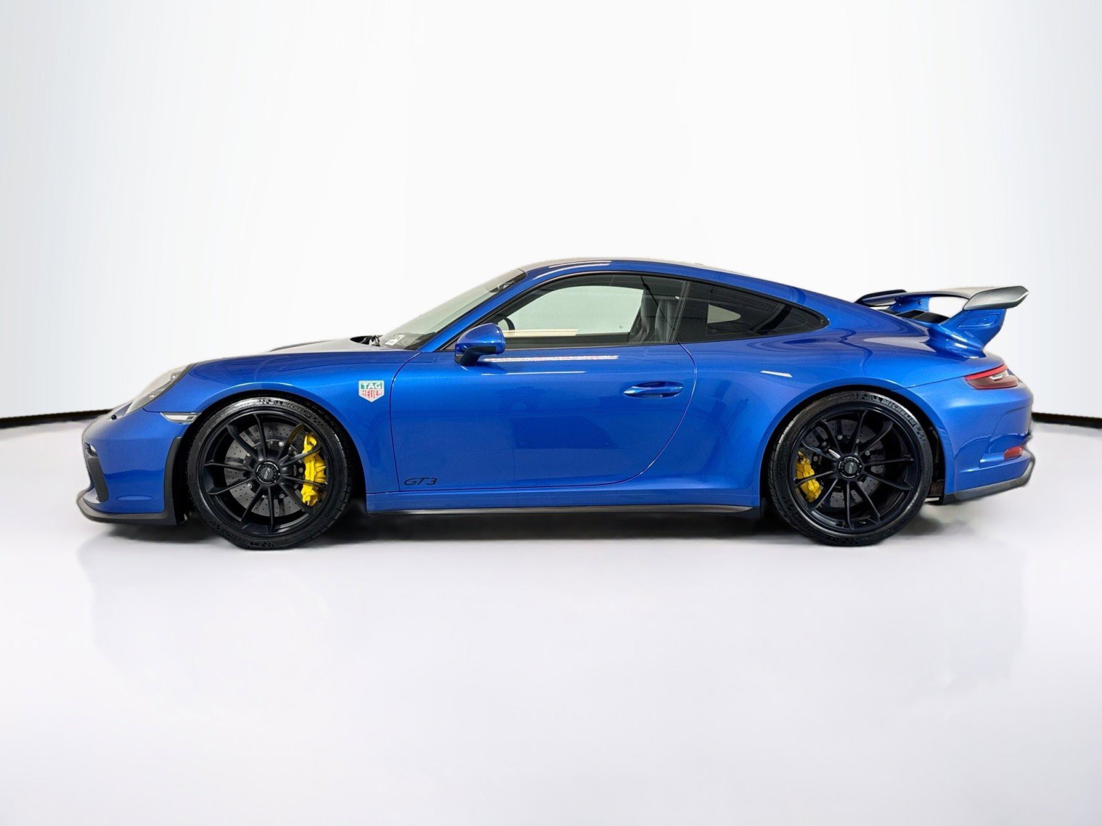 Certified 2018 Porsche 911 GT3 image 2