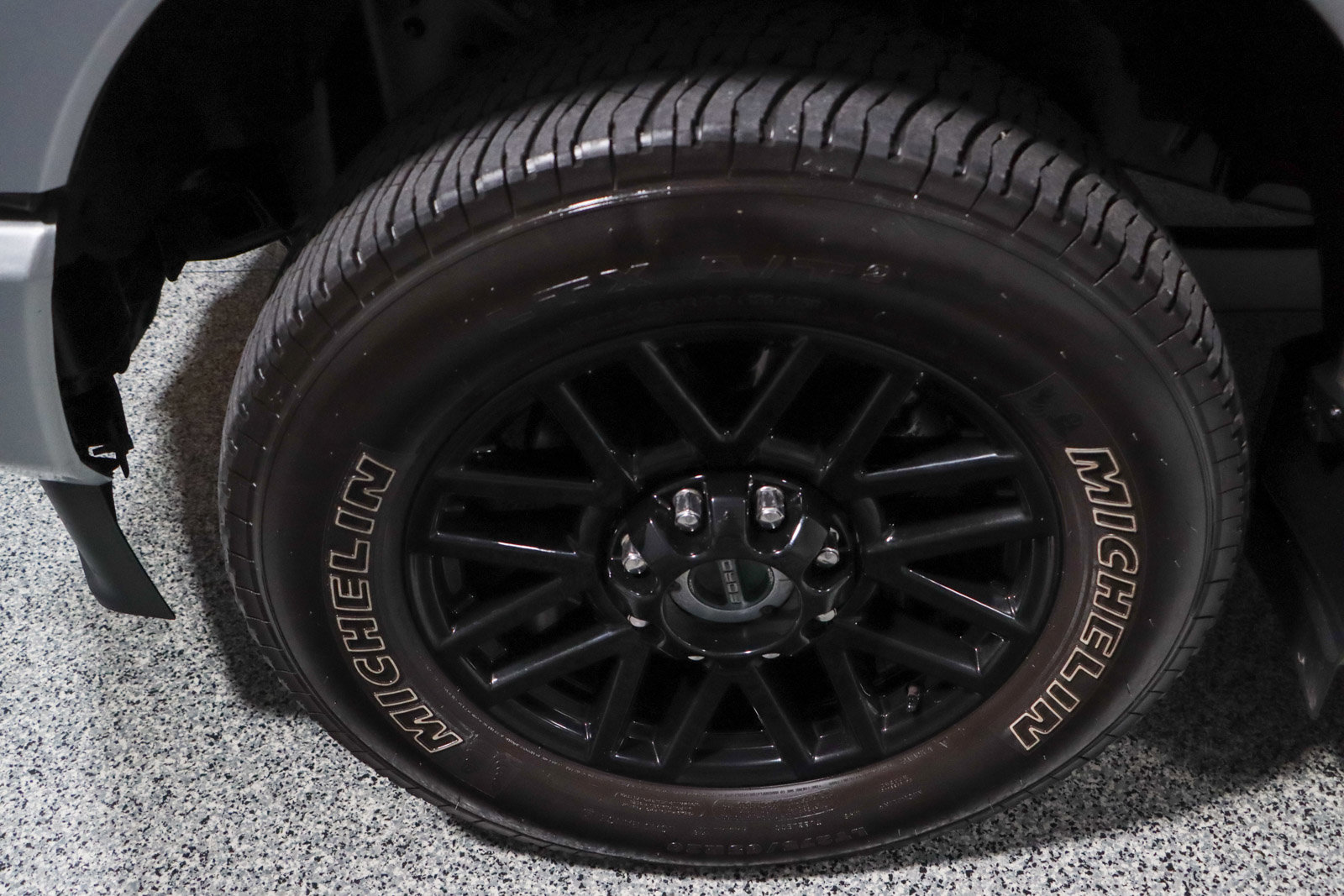 Used 2022 Ford F250 Lariat w/ Black Appearance Pkg image 11