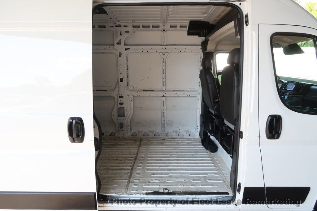Used 2024 RAM ProMaster 2500 w/ Convenience Group FWD image 18