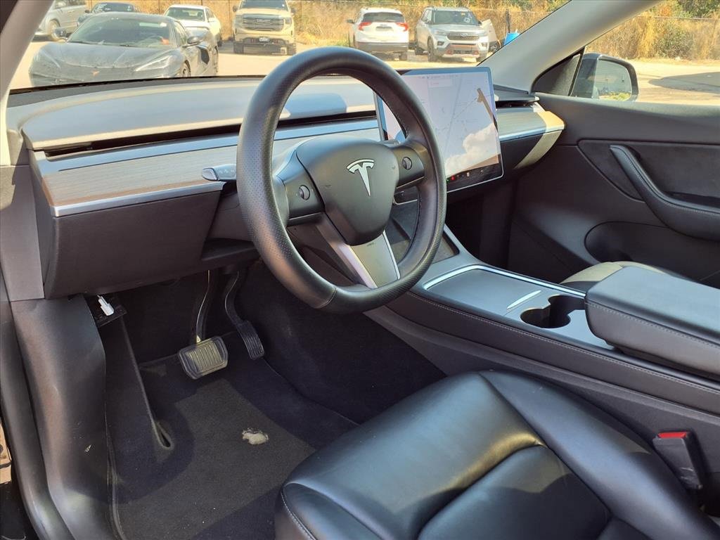 Used 2021 Tesla Model Y Long Range image 23