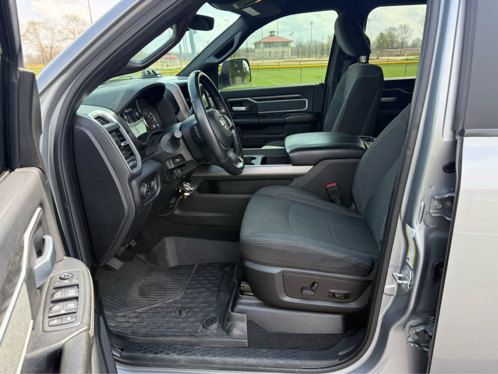 Used 2021 RAM 2500 Big Horn w/ Level 1 Equipment Group AWD/4WD image 13