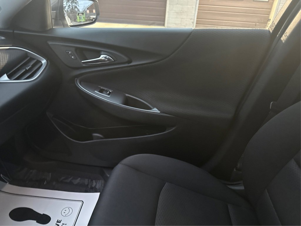 Used 2020 Chevrolet Malibu LS w/ LPO, Convenience Package 1 FWD image 23