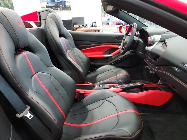 Used 2021 Ferrari F8 Tributo image 49