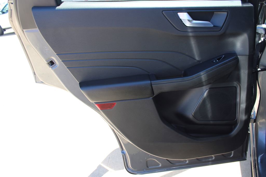 Used 2024 Ford Escape Platinum AWD/4WD image 41