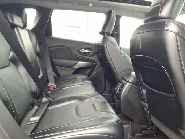 Certified 2022 Jeep Cherokee Limited w/ Mopar Interior Package image 12