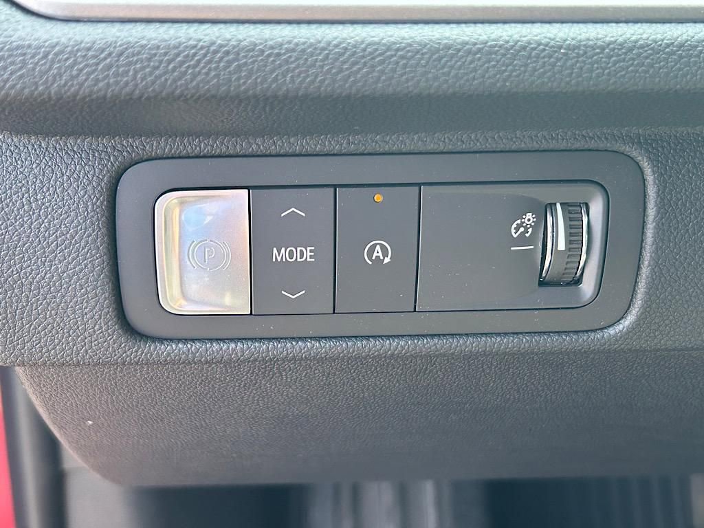 New 2025 Chevrolet Traverse LT w/ LPO, Floor Liner Package image 16