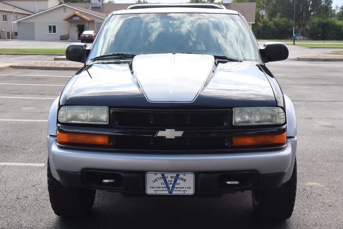 Used 2002 Chevrolet Blazer LS w/ Preferred Equipment Group AWD/4WD image 12