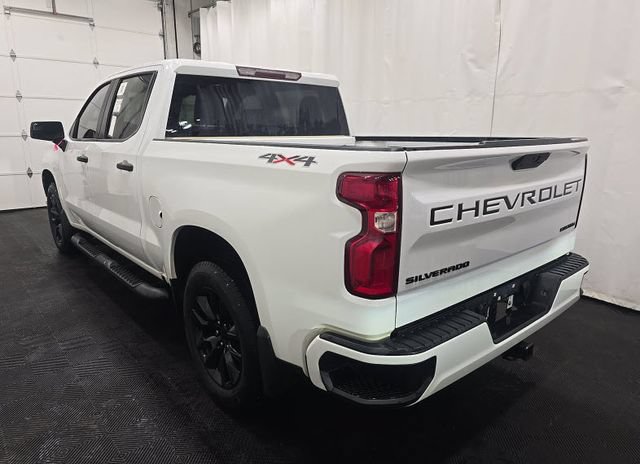 Used 2020 Chevrolet Silverado 1500 Custom w/ Custom Value Package AWD/4WD image 5