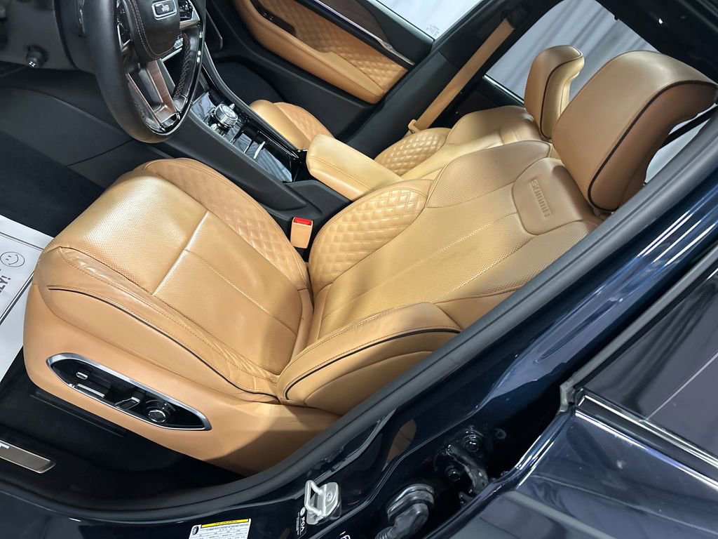 Used 2024 Jeep Grand Cherokee L Summit w/ Luxury Tech Group V image 12