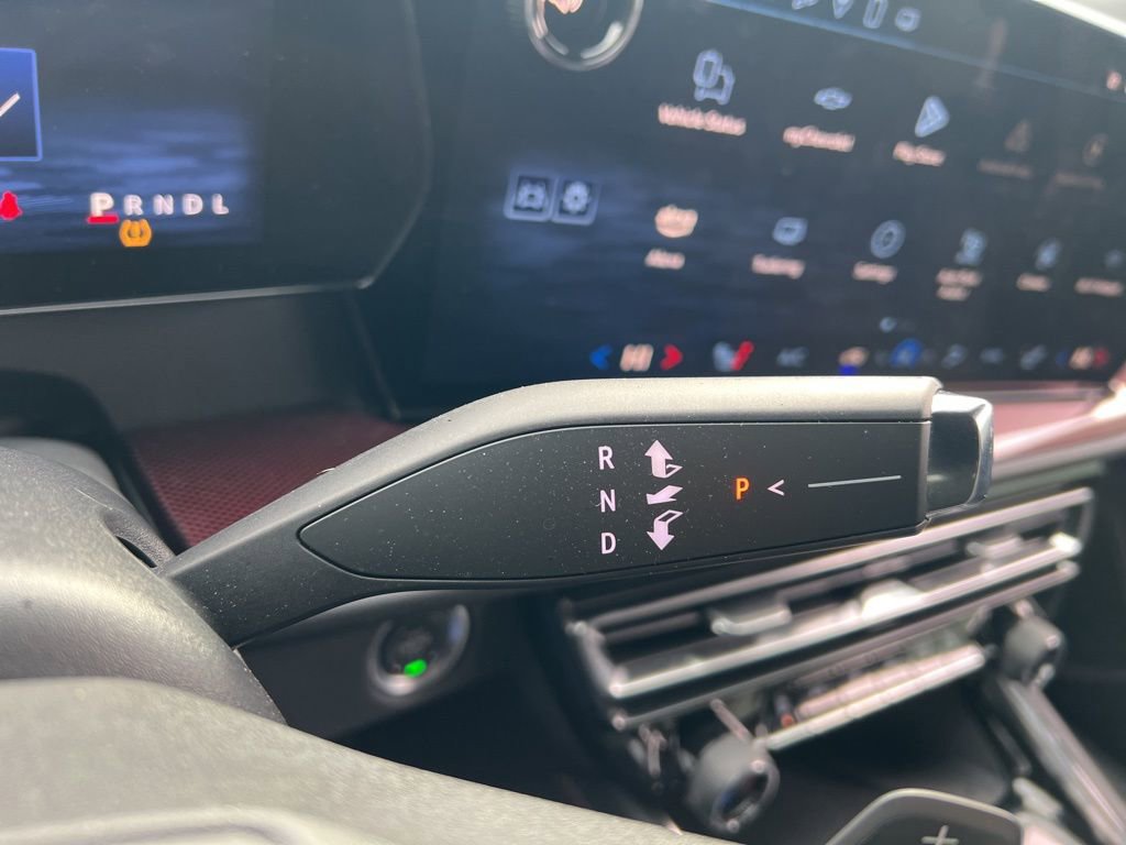 Used 2025 Chevrolet Traverse Z71 w/ Enhanced Driving Package image 13