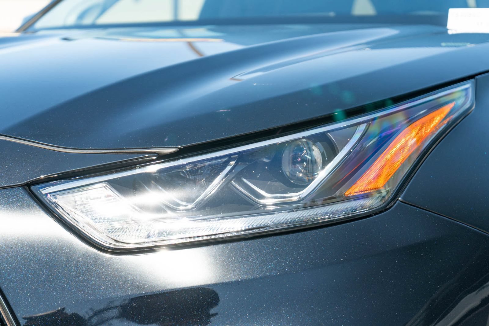Certified 2025 Toyota Highlander Limited FWD image 13