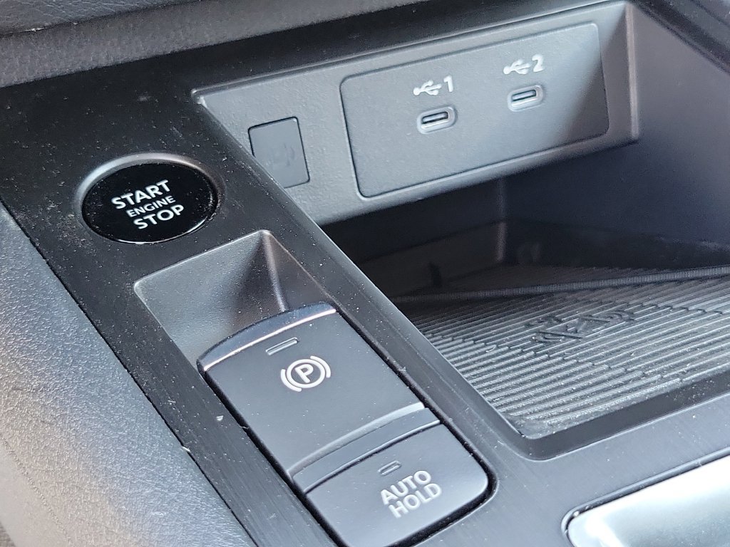 New 2026 Nissan Kicks SV w/ SV Premium Package FWD image 9