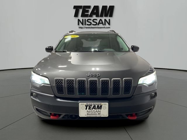 Used 2022 Jeep Cherokee Trailhawk w/ Trailer Tow Group AWD/4WD image 2