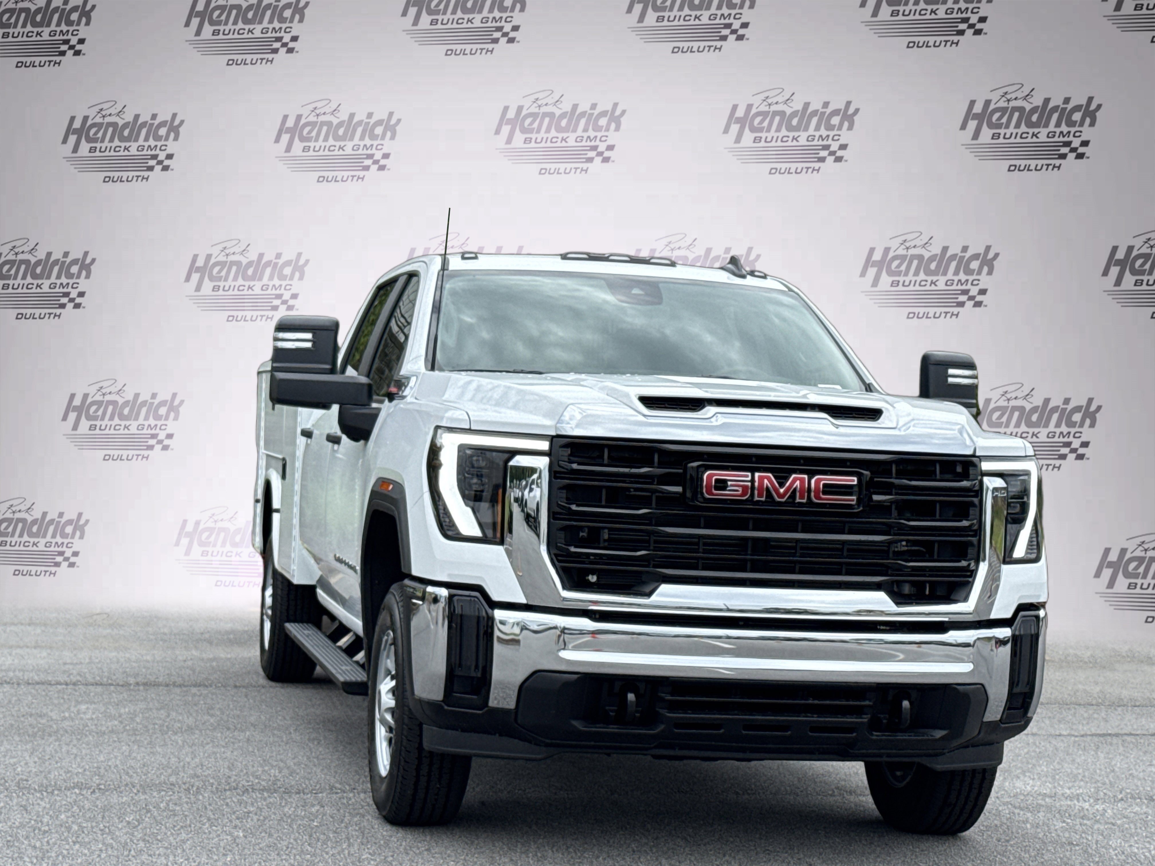 New 2026 GMC Sierra 2500 Pro w/ Convenience Package AWD/4WD image 2