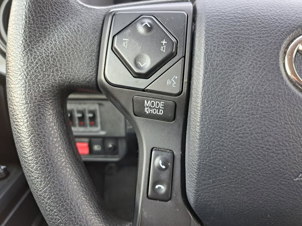 Used 2019 Toyota Tacoma SR w/ SR Convenience Package image 14