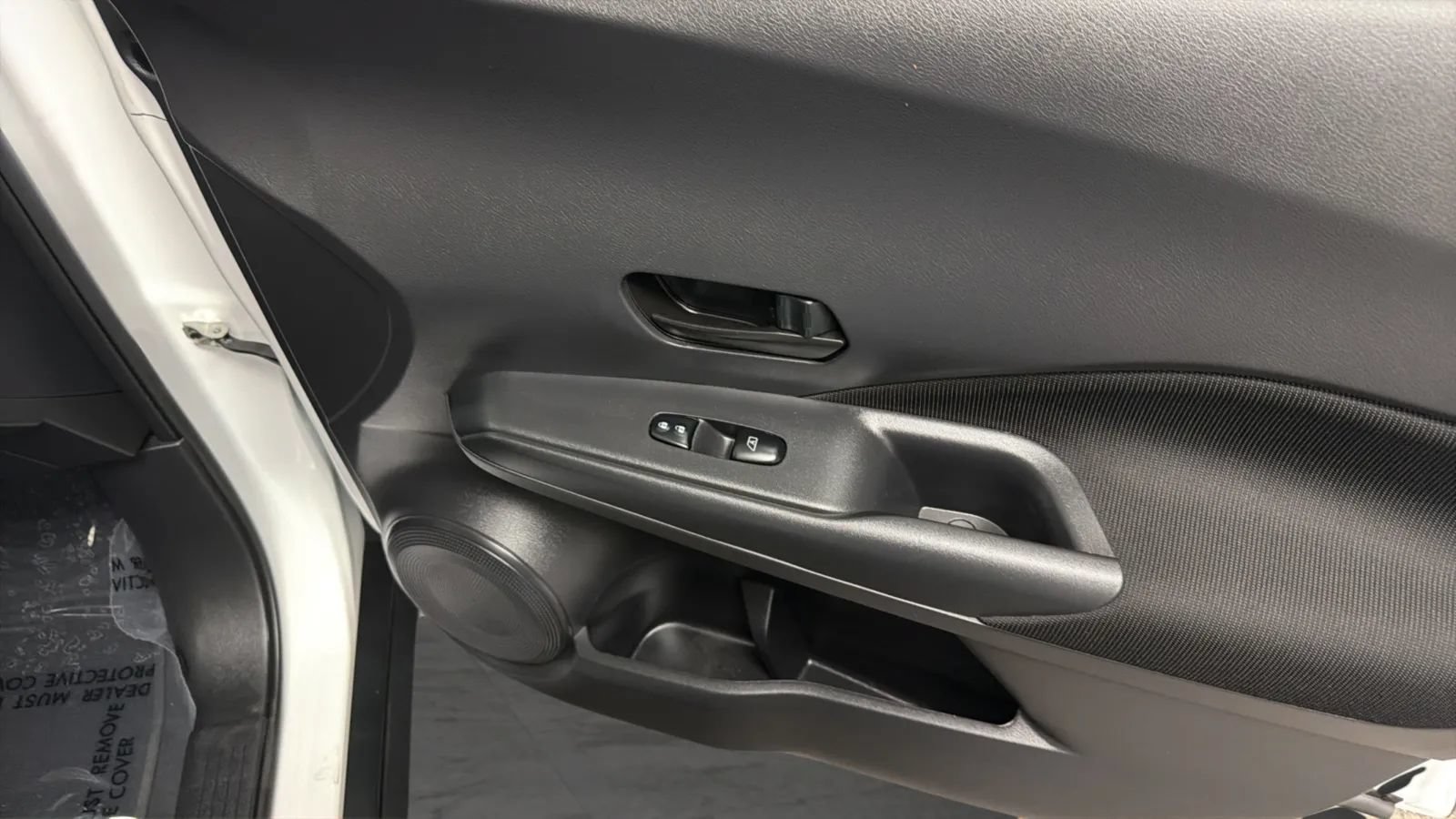 Used 2022 Nissan Kicks S FWD image 19