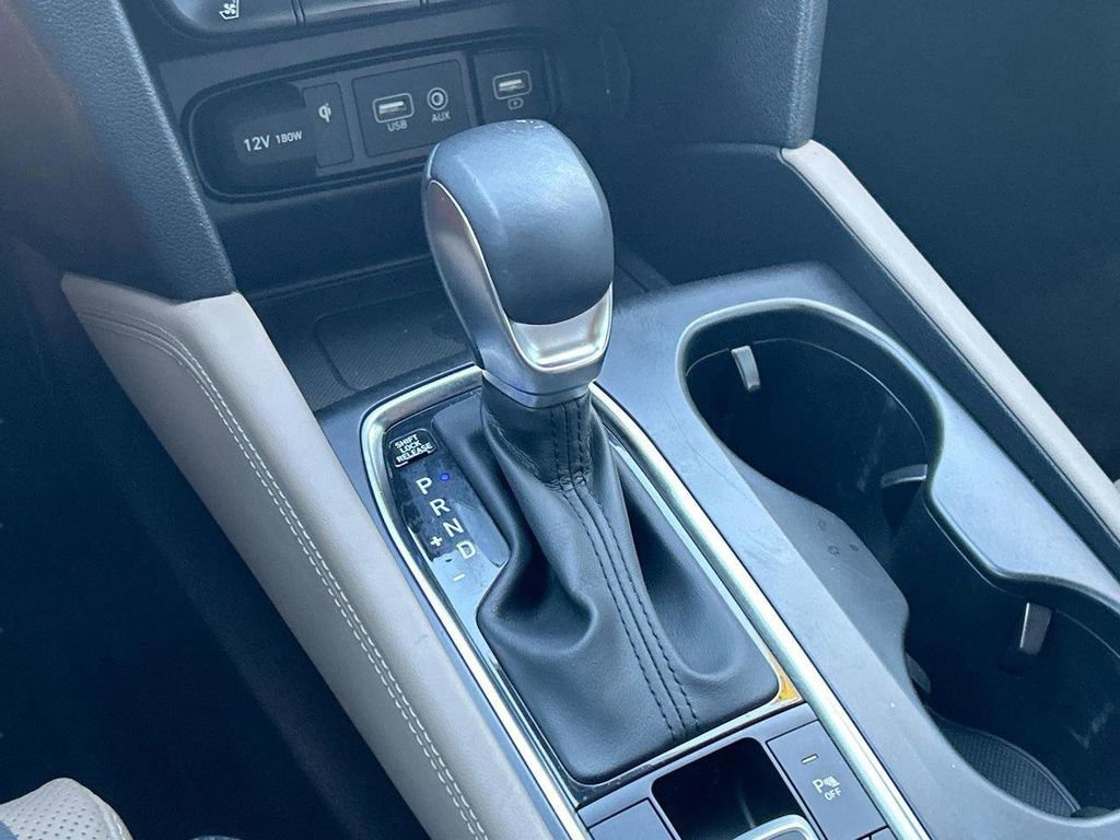 Used 2020 Hyundai Santa Fe Limited image 31