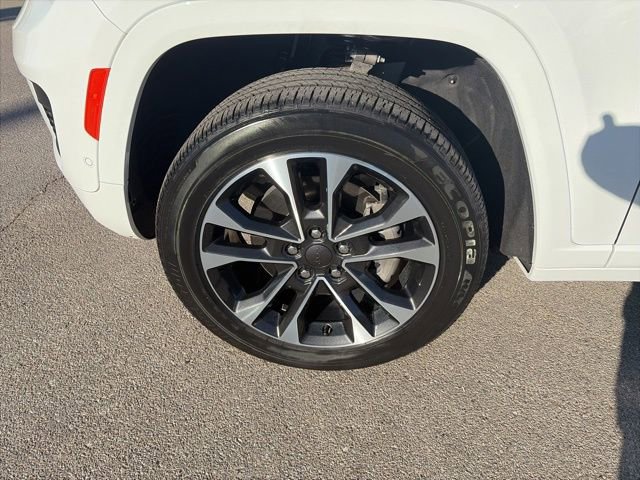 Used 2022 Jeep Grand Cherokee Overland image 43