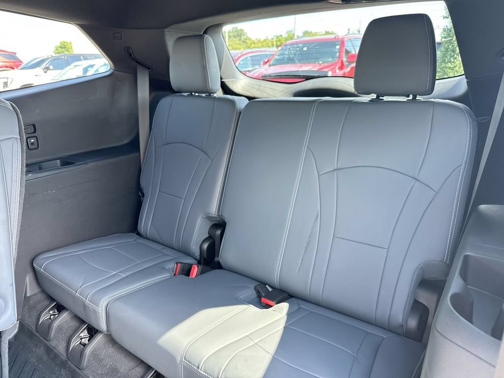 Used 2023 Buick Enclave Essence w/ Experience Buick Package AWD/4WD image 20