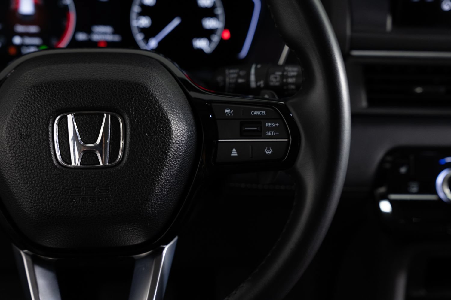 Used 2023 Honda Pilot Touring image 32