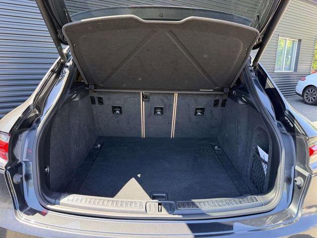 Certified 2021 Porsche Macan S AWD/4WD image 11