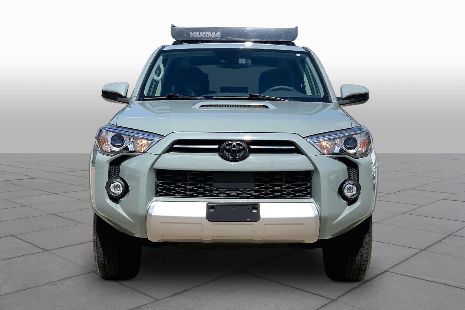 Used 2023 Toyota 4Runner TRD Off-Road AWD/4WD image 4