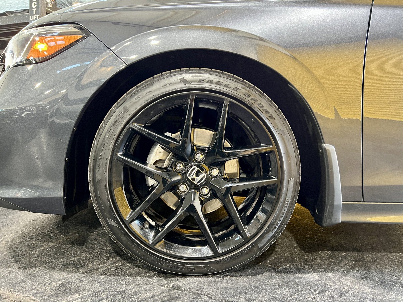 Used 2025 Honda Civic Sport image 23