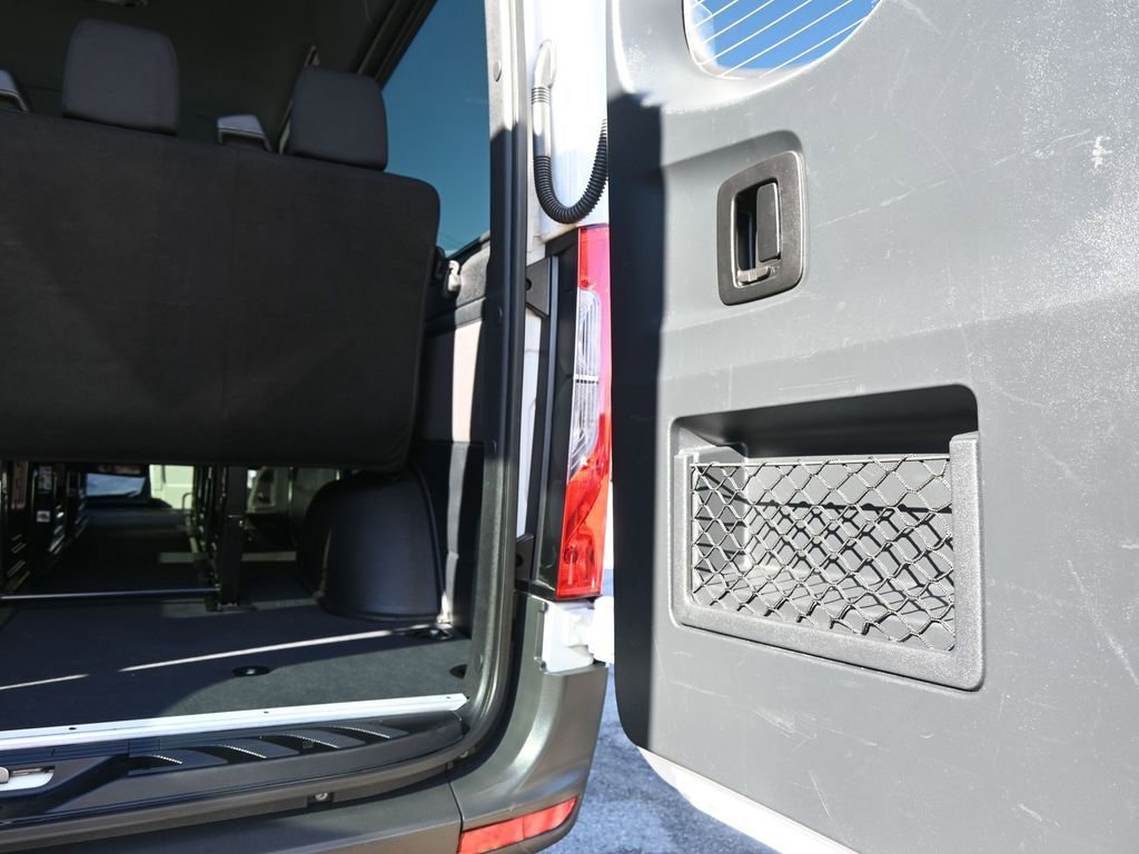 Used 2024 Mercedes-Benz Sprinter 2500 image 29